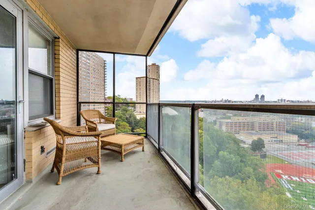 $565,000 | 2500 Johnson Avenue, Unit 15P | Spuyten Duyvil
