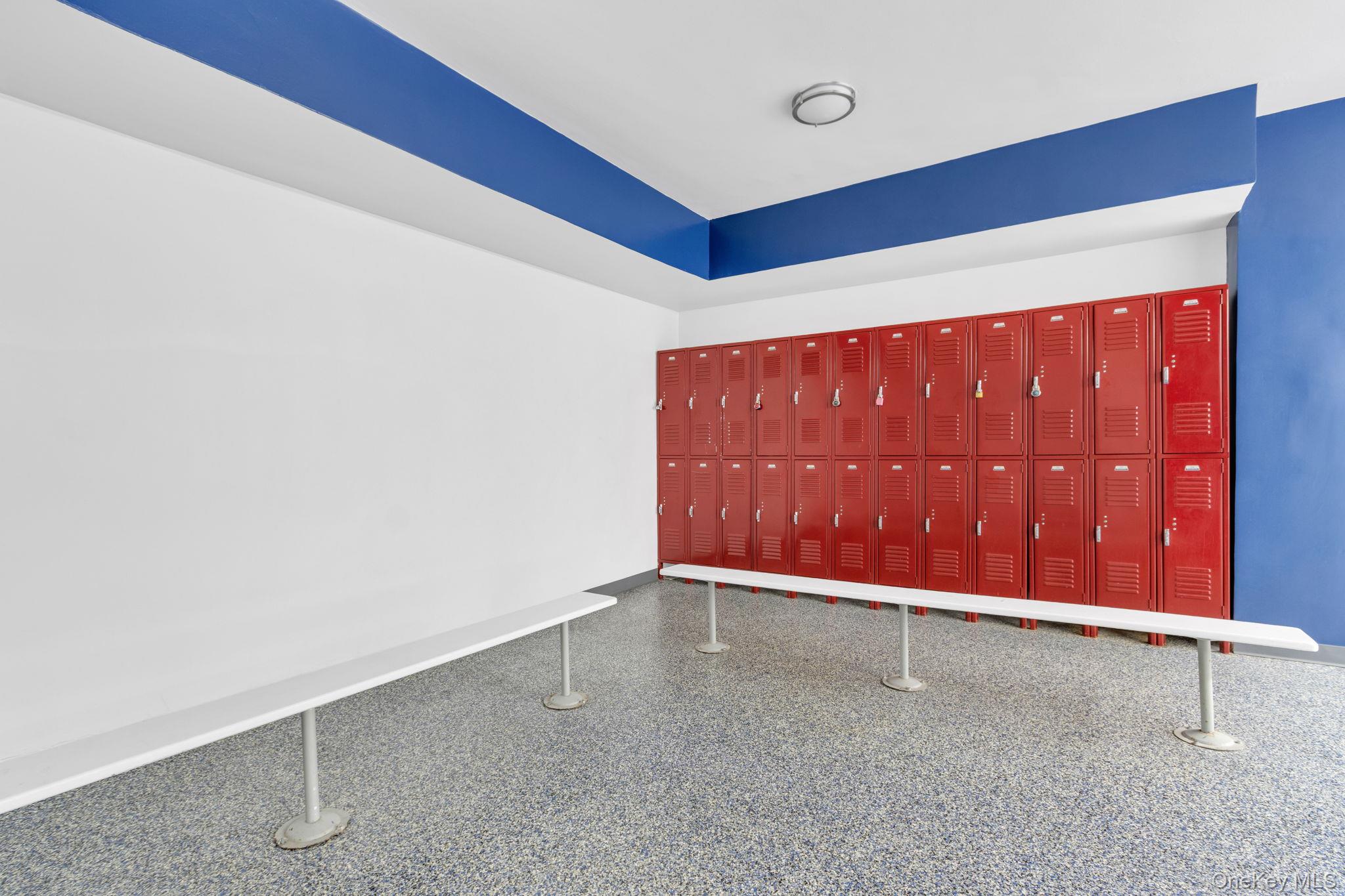 2500 Johnson Avenue, Unit 15P Bronx, NY 10463 - Photo 40 of 50 a view of an empty room