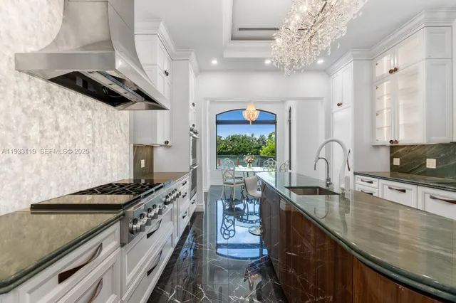 $16,149,000 | 919 92nd Street, Surfside, FL 33154