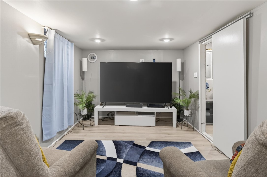 14 Burlington Avenue Rochester, NY 14619 - Photo 23 of 42