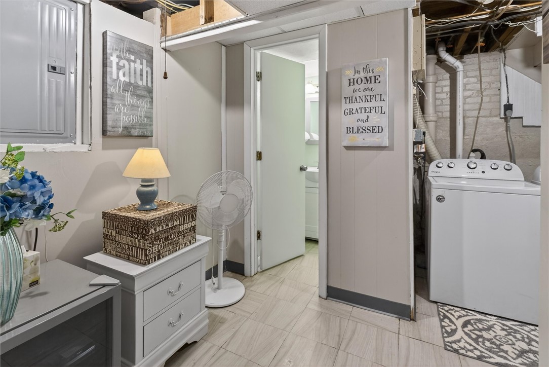 14 Burlington Avenue Rochester, NY 14619 - Photo 25 of 42