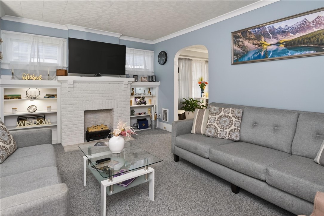 14 Burlington Avenue Rochester, NY 14619 - Photo 5 of 42