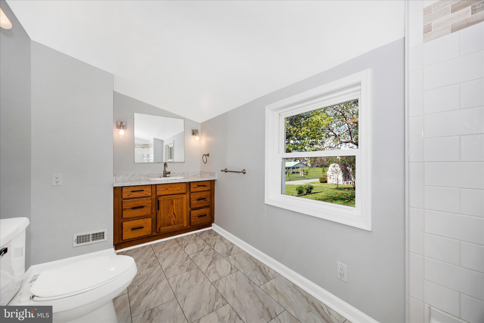 2780 Adams Street Adamstown, MD 21710 - Photo 69 of 96 Primary Bathroom