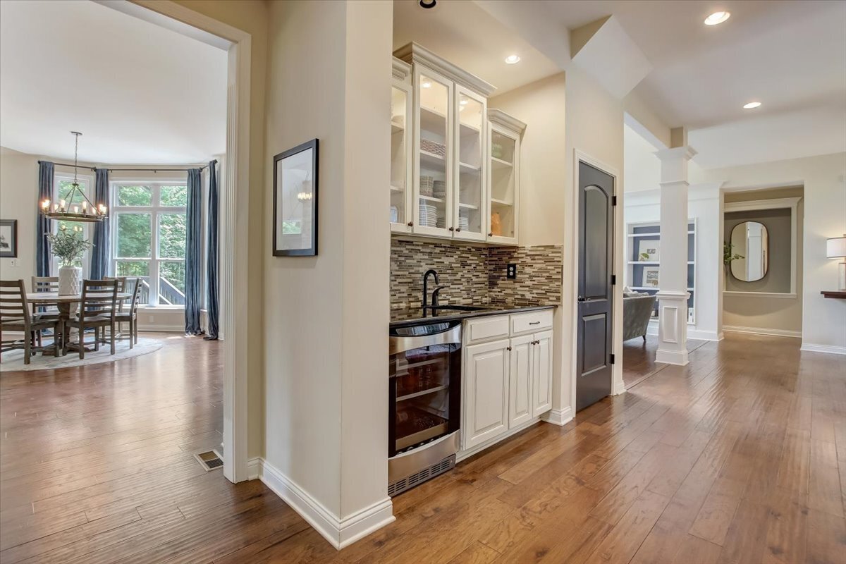 4746 Hampton Lane Avon, IN 46123 - Photo 11 of 59