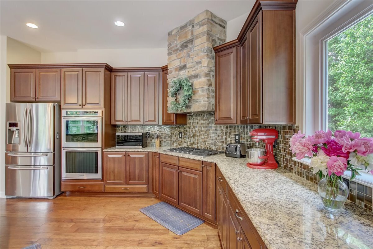 4746 Hampton Lane Avon, IN 46123 - Photo 9 of 59