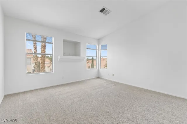 $2,040 | 7704 Rockfield Drive, Las Vegas, NV 89128