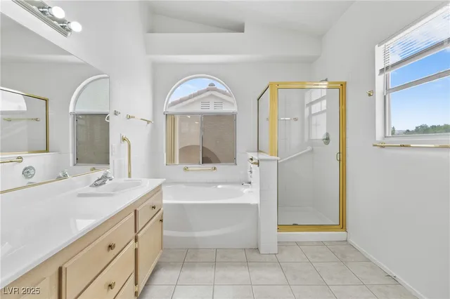 $2,040 | 7704 Rockfield Drive, Las Vegas, NV 89128