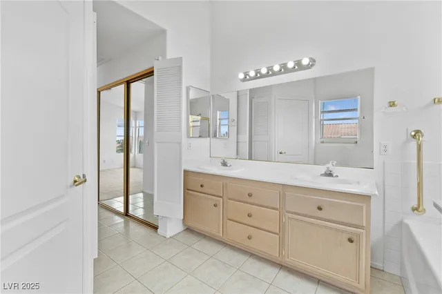 $2,040 | 7704 Rockfield Drive, Las Vegas, NV 89128