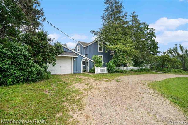 8198 Horton Bay Road Petoskey, MI 49770 - Photo 29 of 43