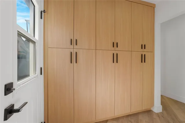 $935,000 | 5126 6th Avenue, Los Angeles, CA 90043