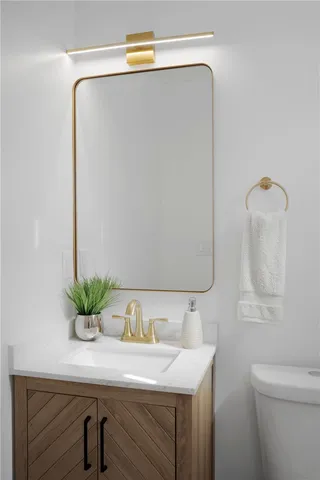 $935,000 | 5126 6th Avenue, Los Angeles, CA 90043