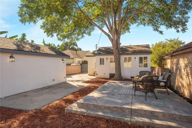 $935,000 | 5126 6th Avenue, Los Angeles, CA 90043