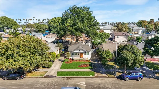 $935,000 | 5126 6th Avenue, Los Angeles, CA 90043