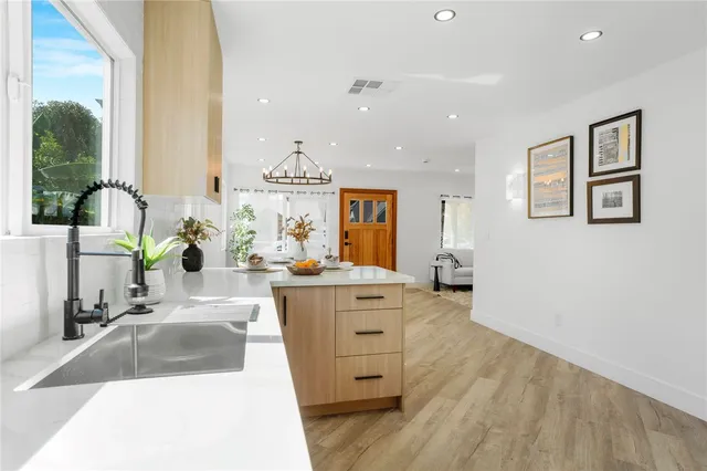 $935,000 | 5126 6th Avenue, Los Angeles, CA 90043