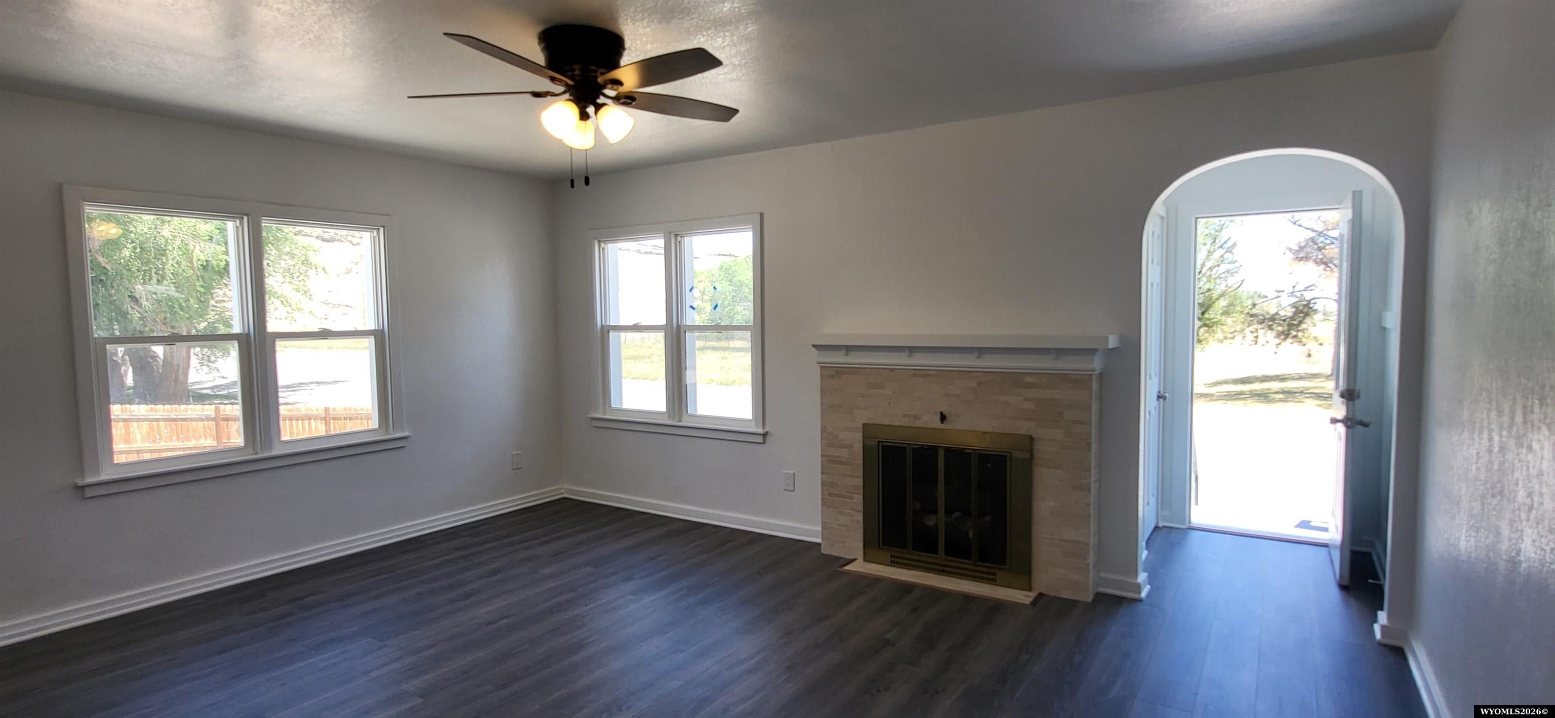 1018 7th Street Rawlins, WY 82301 - Photo 5 of 43