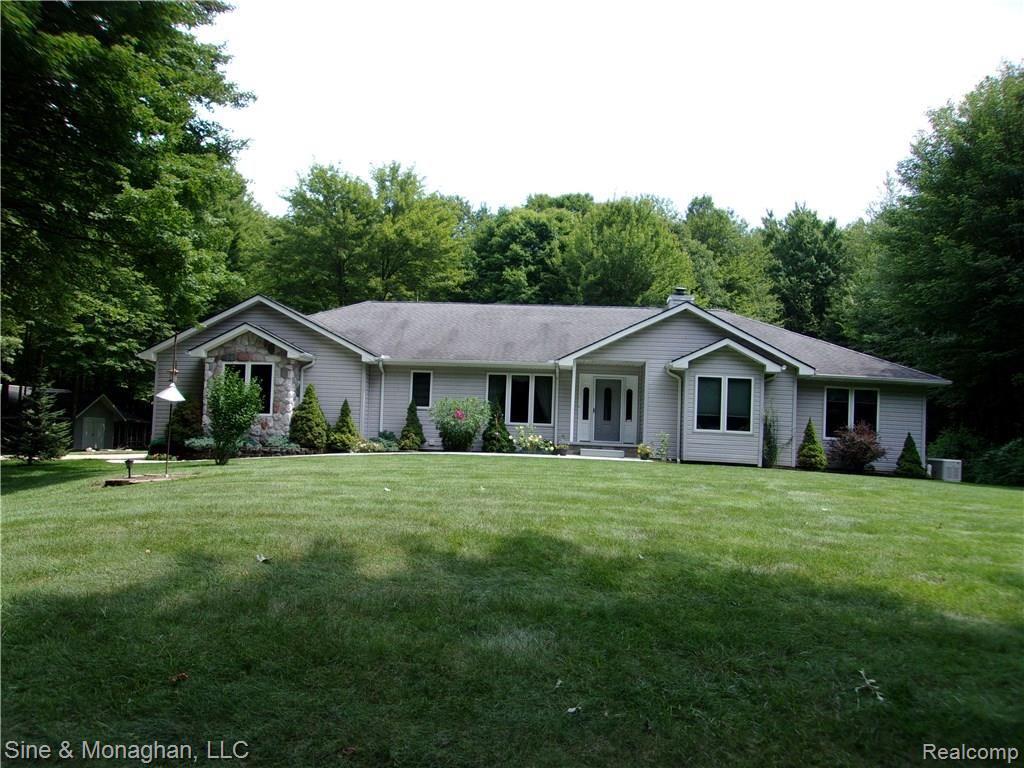 9079 Phelps Road Algonac, MI 48001 - Photo 2 of 70 100_0192.JPG
