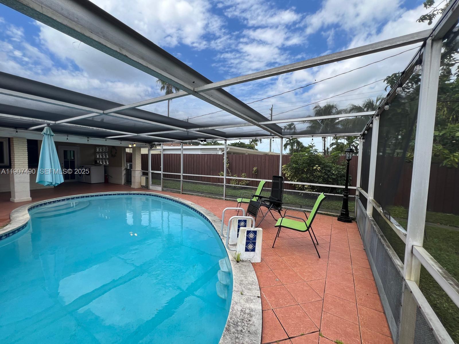 2001 North 41st Avenue Hollywood, FL 33021 - Photo 15 of 52