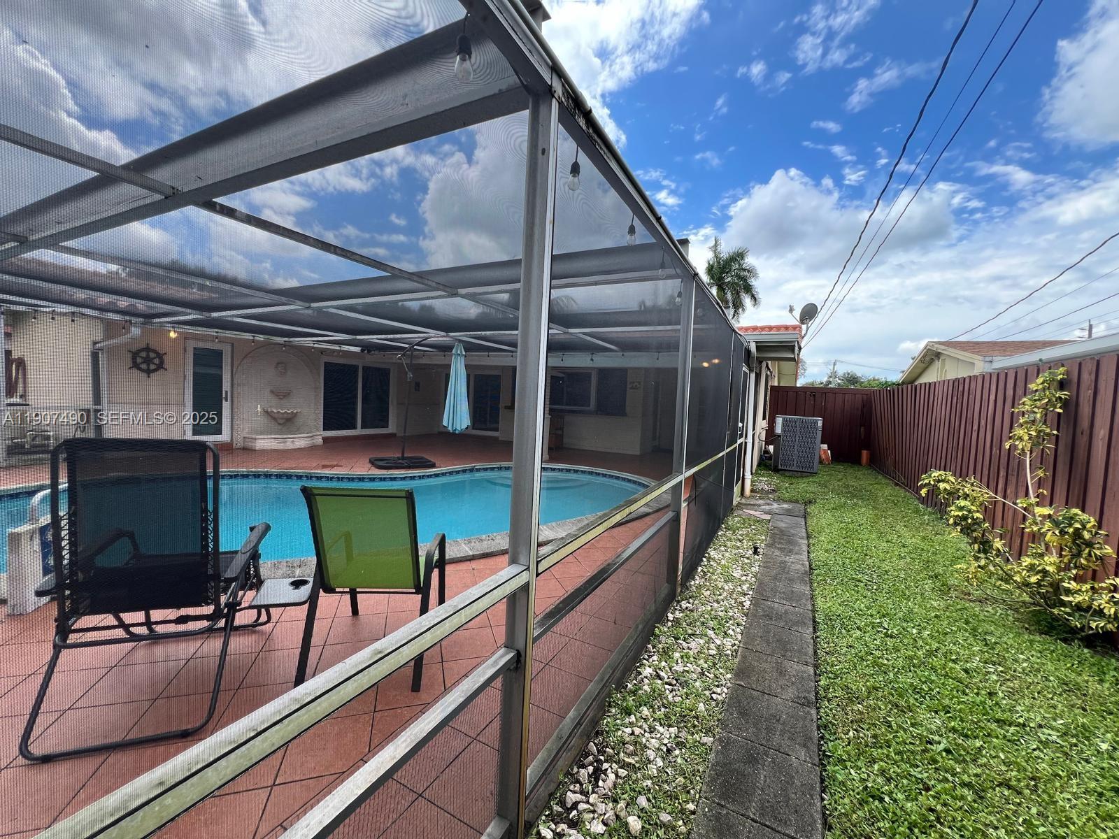 2001 North 41st Avenue Hollywood, FL 33021 - Photo 17 of 52
