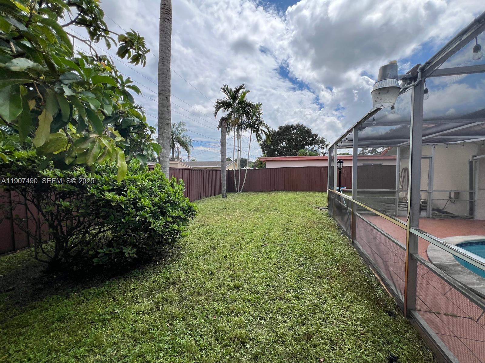 2001 North 41st Avenue Hollywood, FL 33021 - Photo 20 of 52