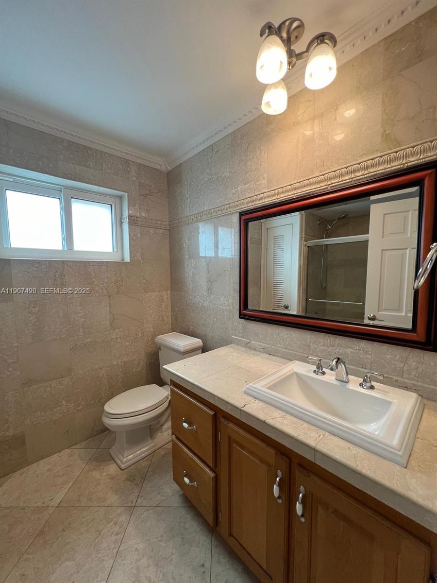 2001 North 41st Avenue Hollywood, FL 33021 - Photo 35 of 52