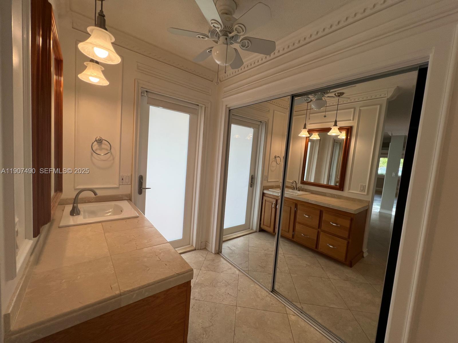 2001 North 41st Avenue Hollywood, FL 33021 - Photo 37 of 52