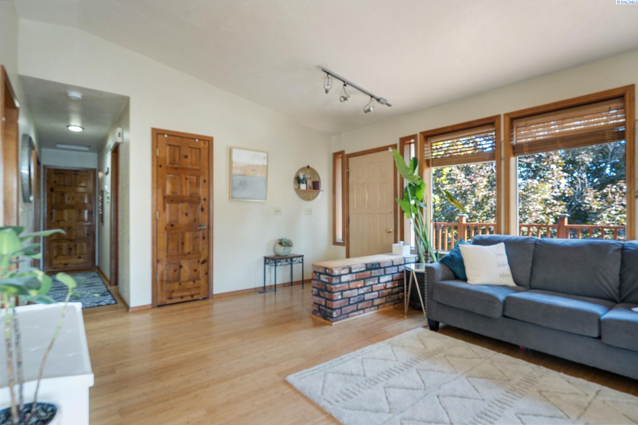 3008 Escolar Road Kennewick, WA 99338 - Photo 13 of 22 Gallery Image 13