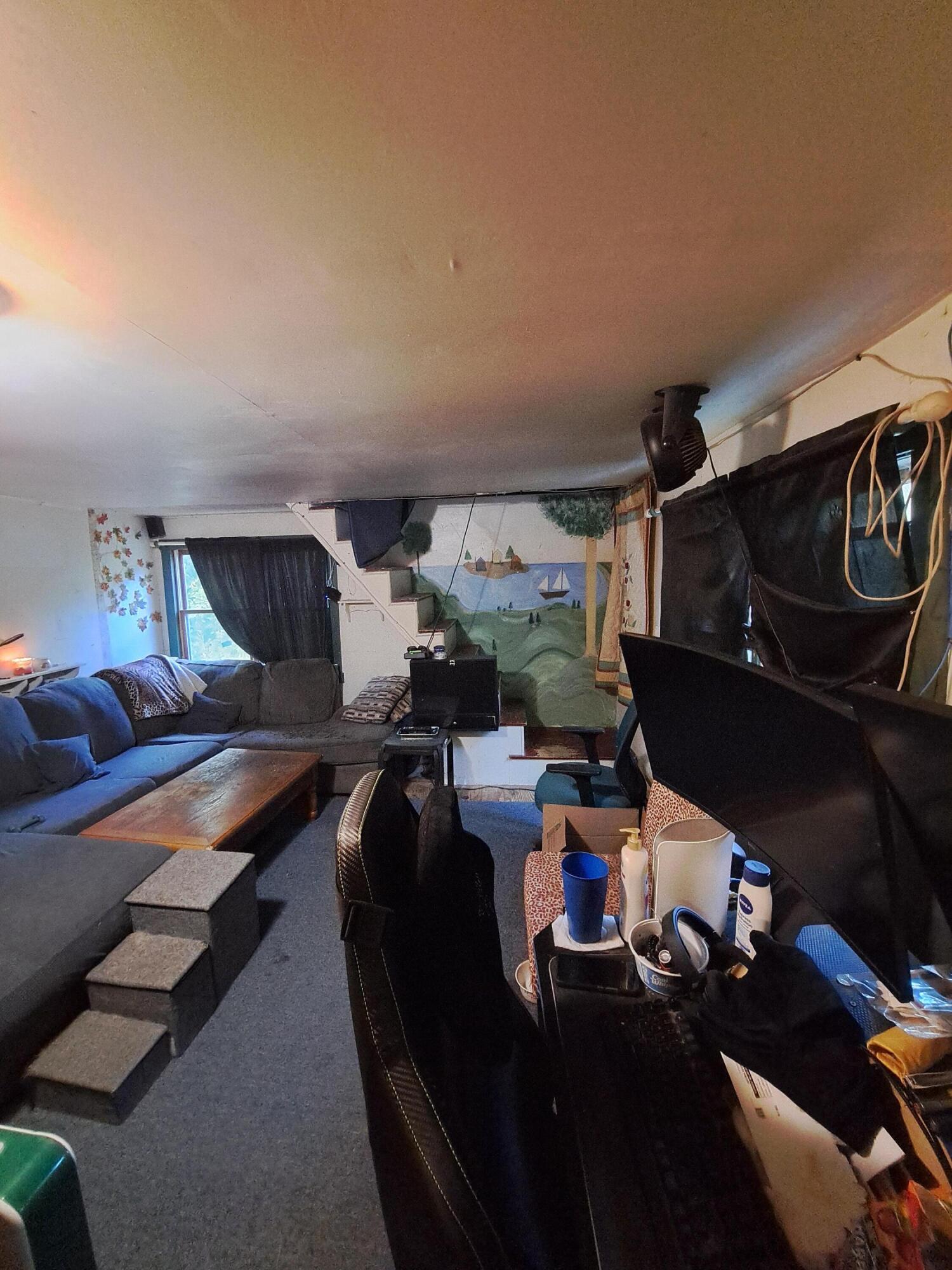 4 Bowen Road Searsport, ME 04974 - Photo 18 of 31 livingroom