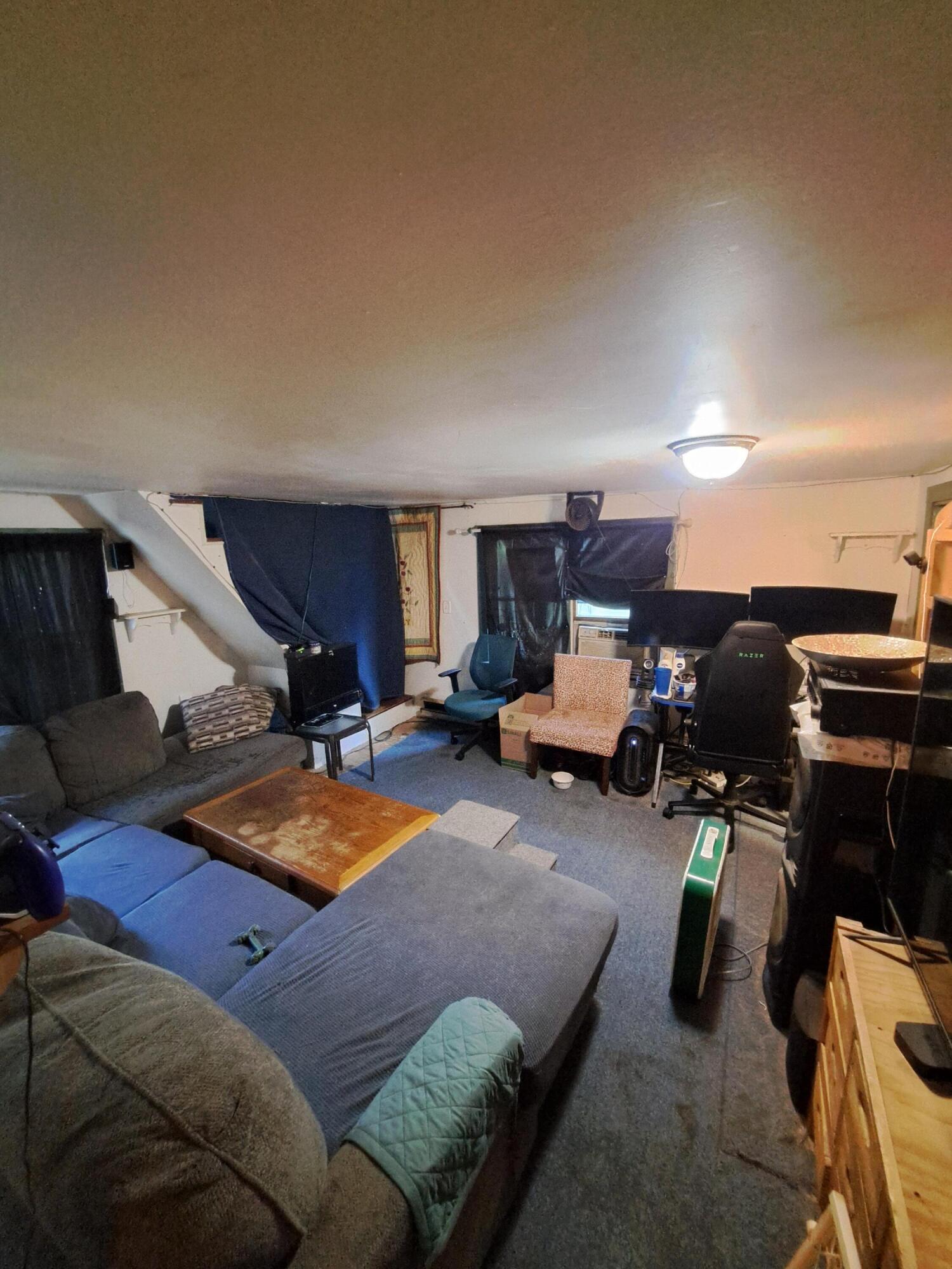 4 Bowen Road Searsport, ME 04974 - Photo 20 of 31 livingroom3