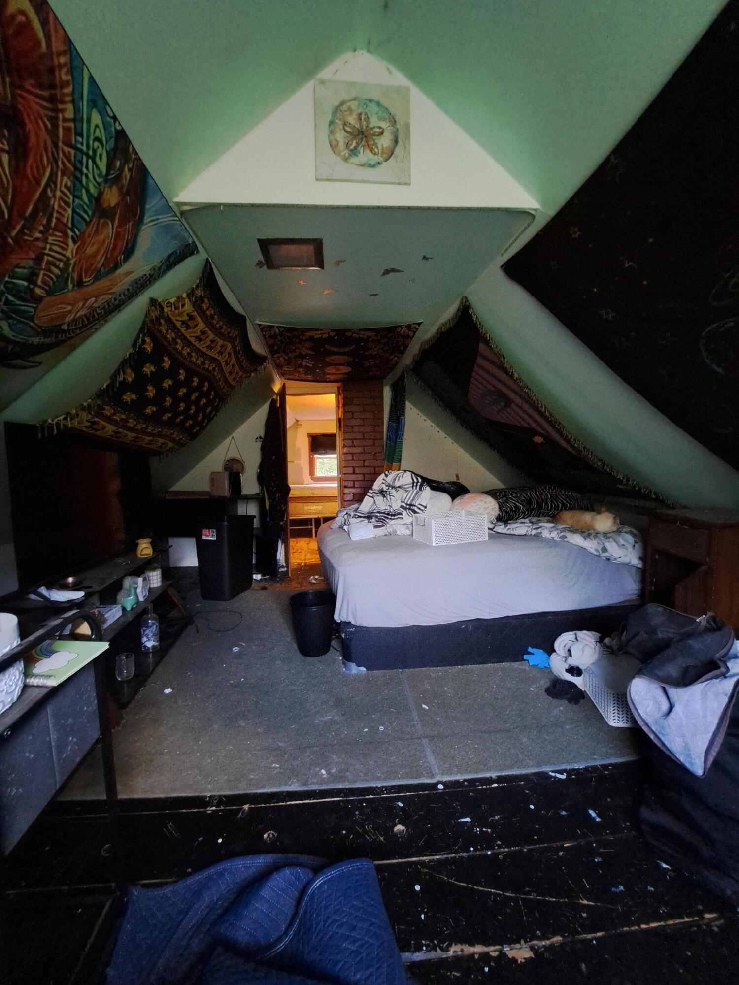 4 Bowen Road Searsport, ME 04974 - Photo 27 of 31 upstairs bedroom