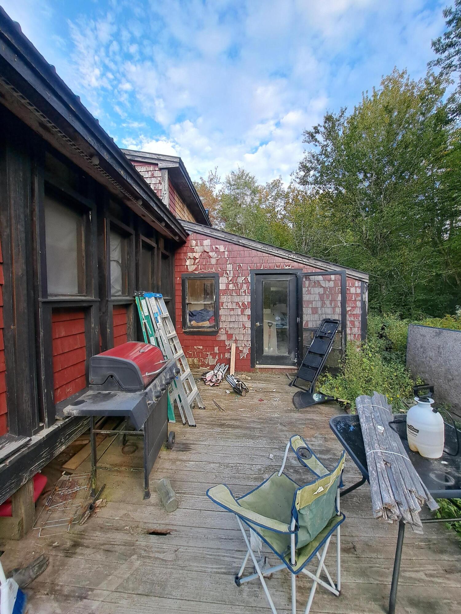 4 Bowen Road Searsport, ME 04974 - Photo 6 of 31 laundry mud room entry