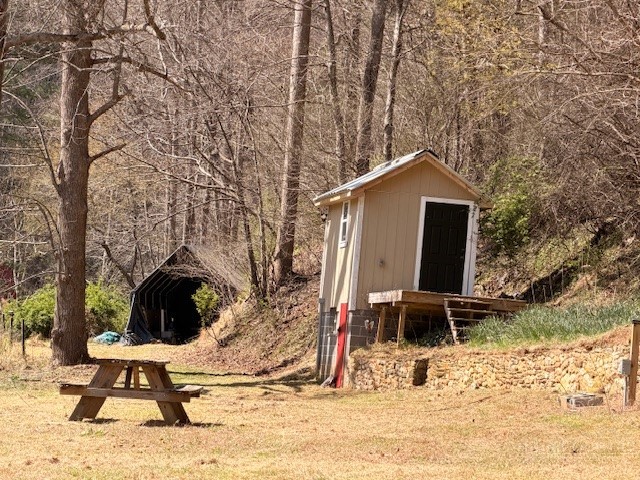 1617 Pot Rock Road Galax, VA 24333 - Photo 4 of 50 Gallery Image 4