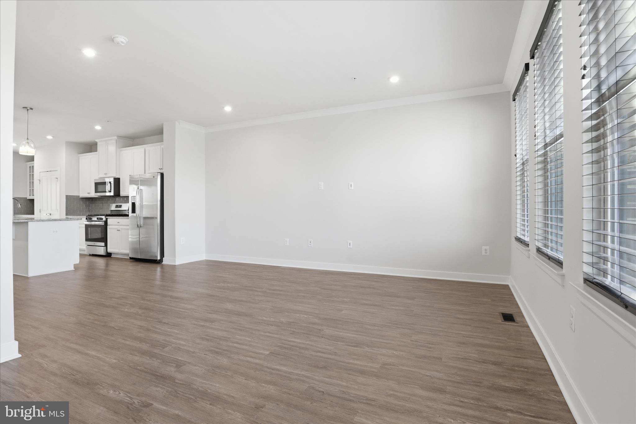 4702 Towne Park Road Suitland, MD 20746 - Photo 10 of 46