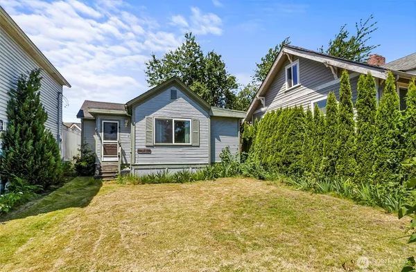 $359,950 | 2512 Cedar Street, Everett, WA 98201
