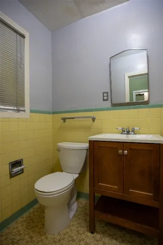 $1,000 | 1009 West 25th Street, Austin, TX 78705