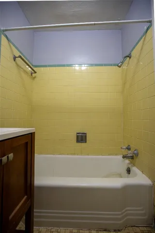 $1,000 | 1009 West 25th Street, Austin, TX 78705