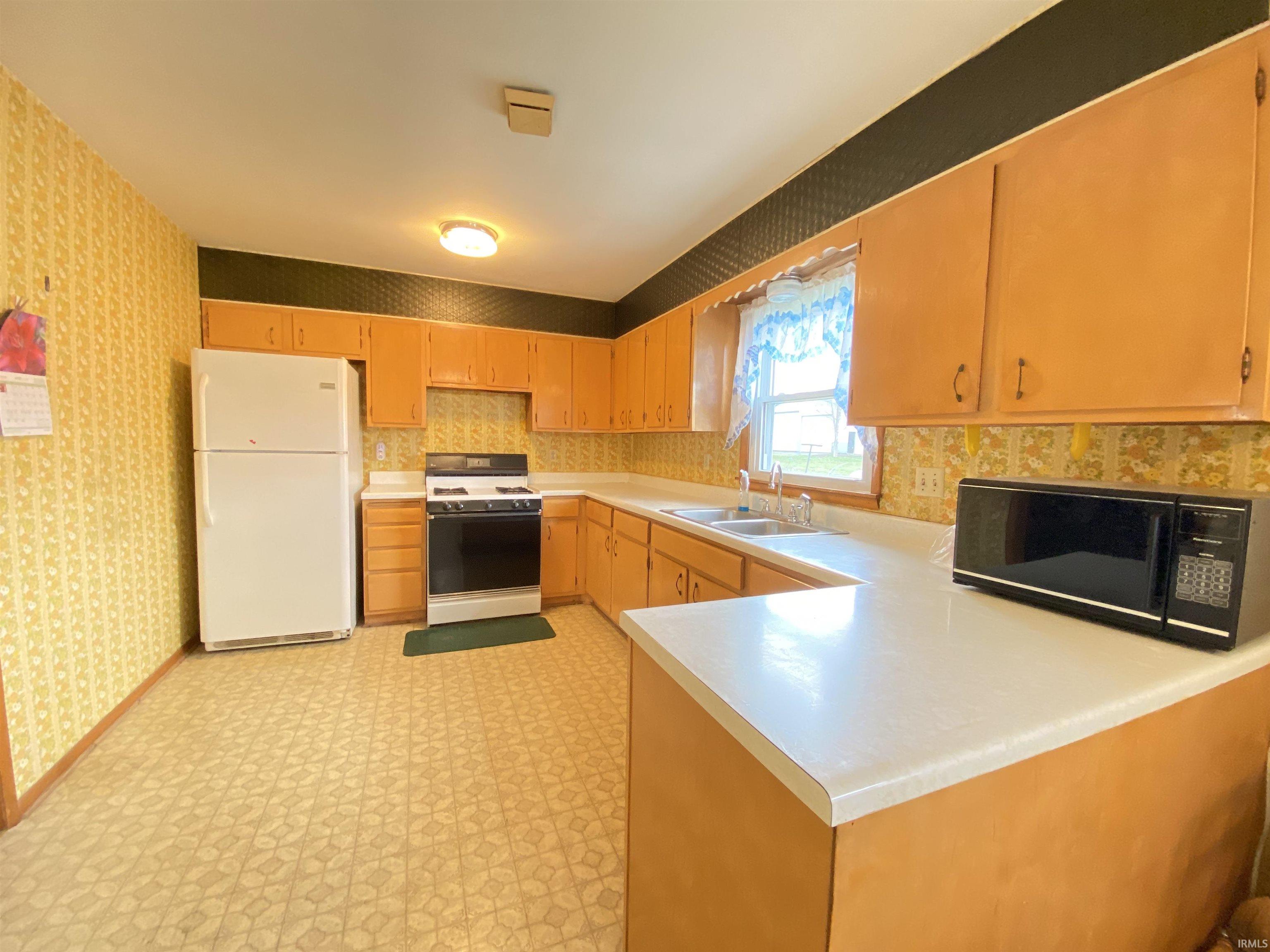290 Popcorn Road Springville, IN 47462 - Photo 2 of 22