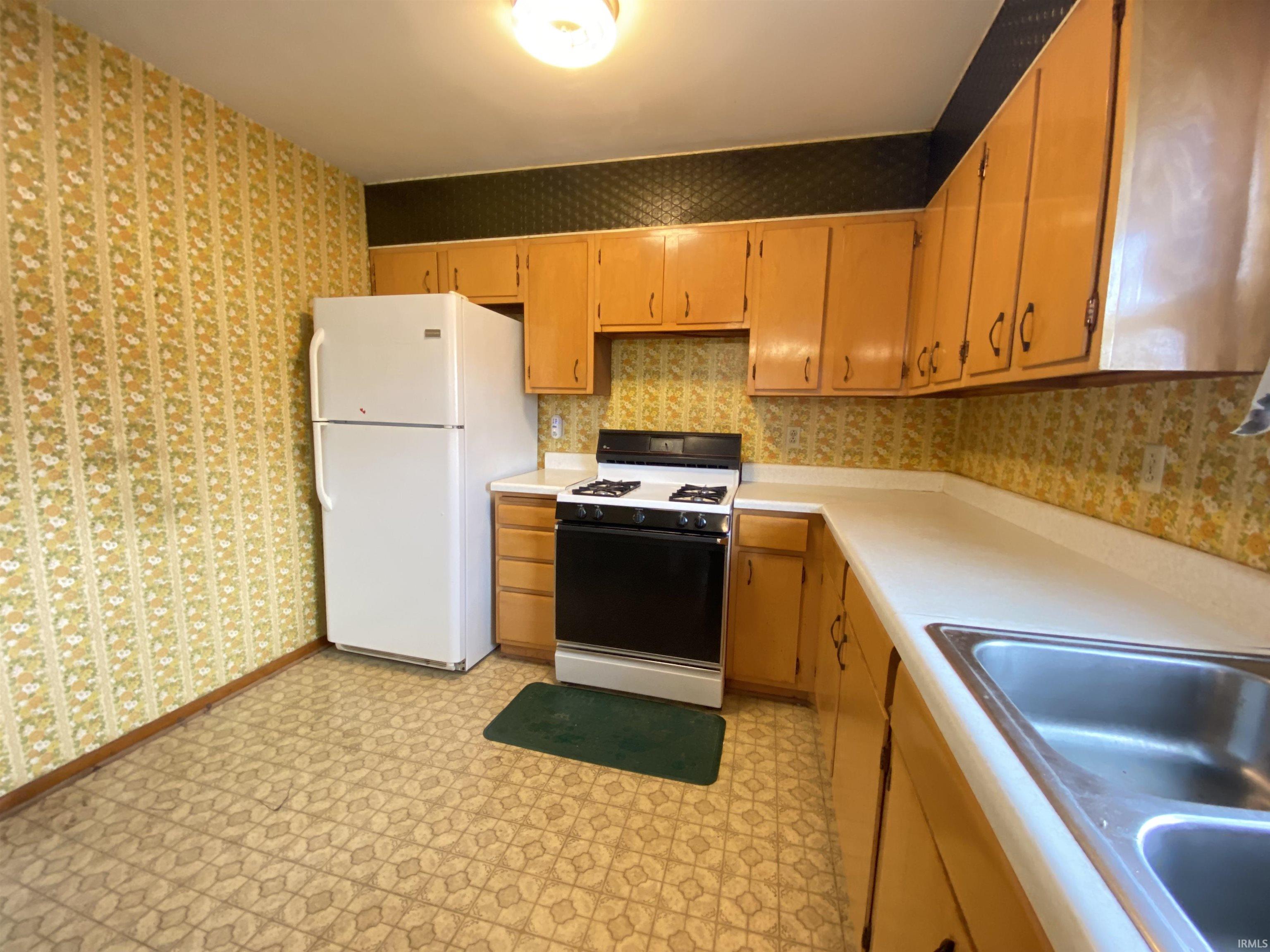 290 Popcorn Road Springville, IN 47462 - Photo 8 of 22