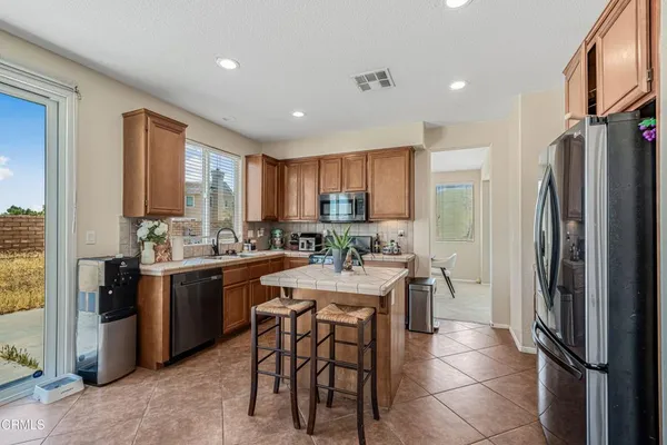 $569,900 | 36528 Palomino Court, Palmdale, CA 93550
