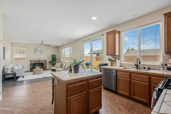 $569,900 | 36528 Palomino Court, Palmdale, CA 93550
