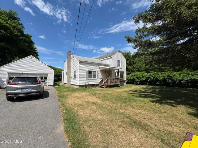 $1,950 | 160 Plant Road, Halfmoon, NY 12065