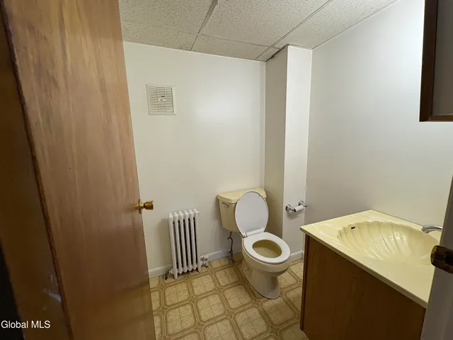 $1,950 | 160 Plant Road, Halfmoon, NY 12065