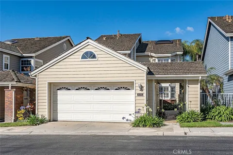 $1,095,000 | 6105 Avenida De Castillo, Long Beach, CA 90803