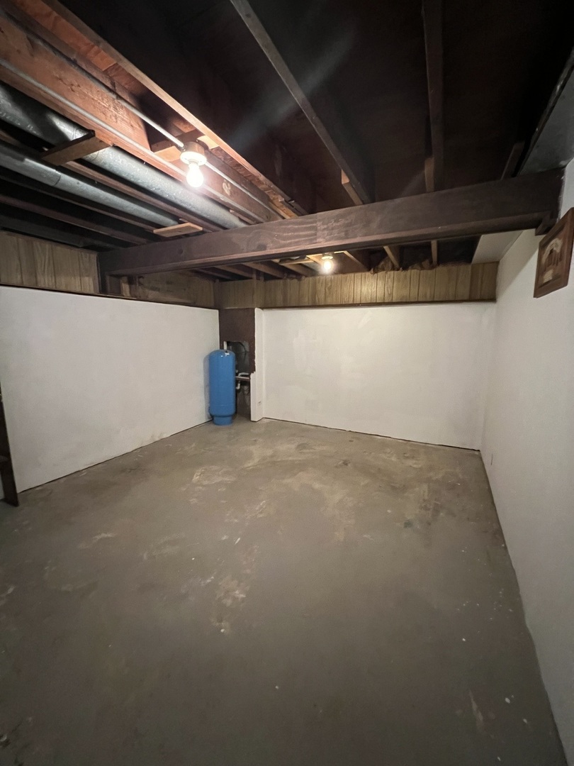 2957 East Kentucky Road Beecher, IL 60401 - Photo 13 of 22 a view of empty room