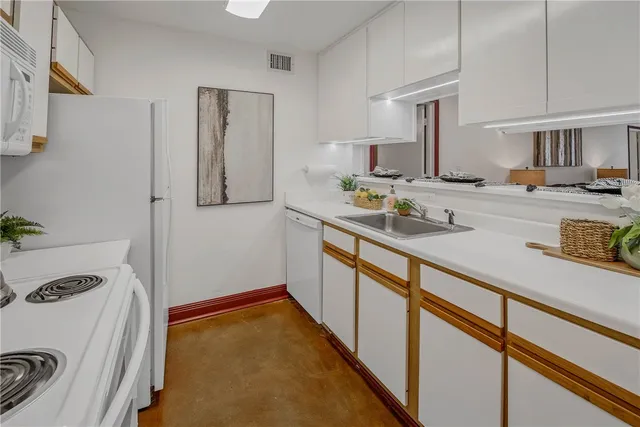 $209,000 | 517 Southwest Parkway, Unit 103, College Station, TX 77840