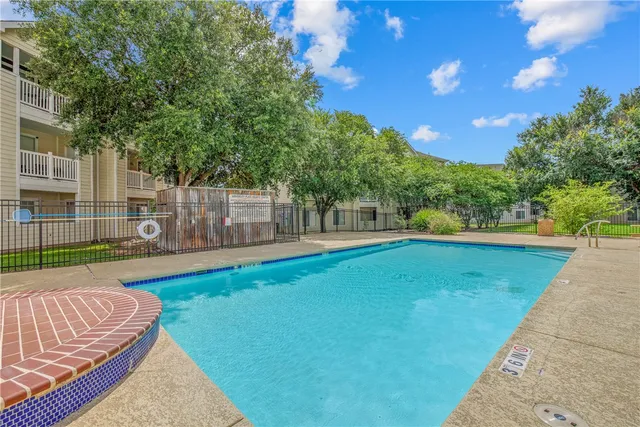 $209,000 | 517 Southwest Parkway, Unit 103, College Station, TX 77840