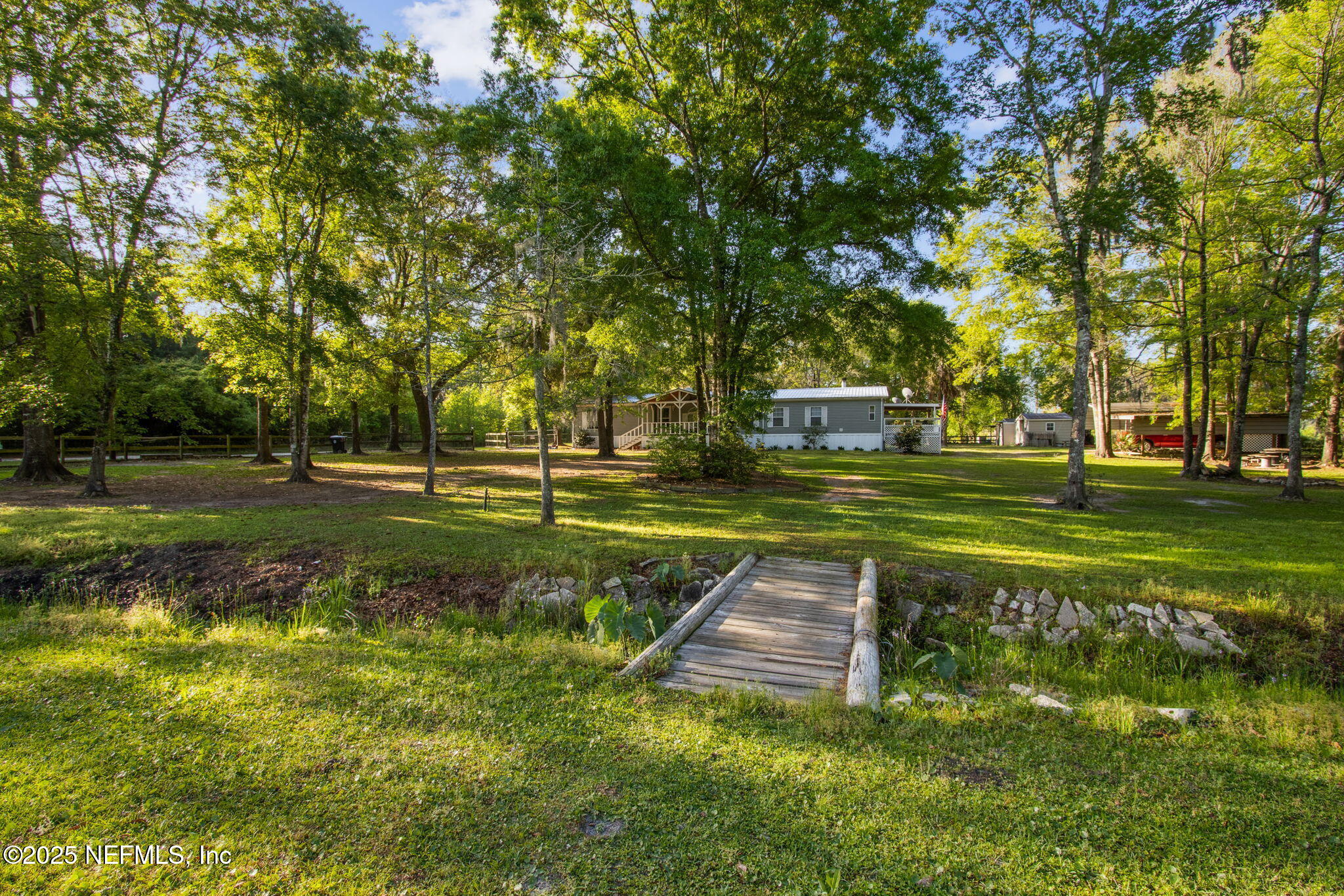812 Jonathan Road Jacksonville, FL 32234 - Photo 3 of 57 6-web-or-mls-812 Johnathan Rd (25 of 69)