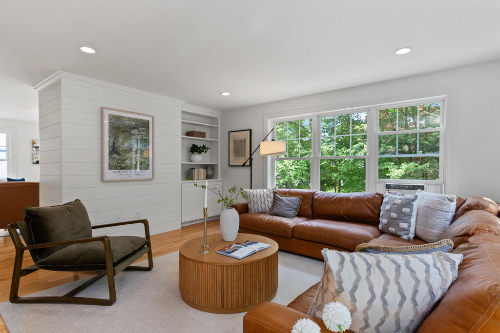 5 Hemlock Hill Road Cape Elizabeth, ME 04107 - Photo 8 of 30 DSC03094