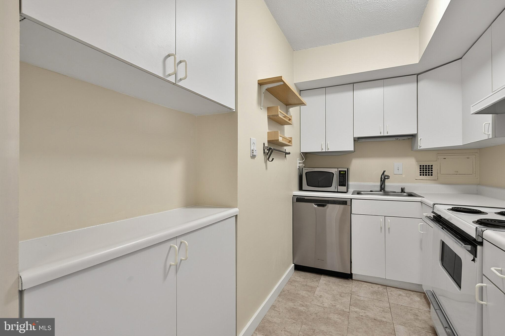 1301 Delaware Avenue Southwest, Unit 812 Washington, DC 20024 - Photo 21 of 89