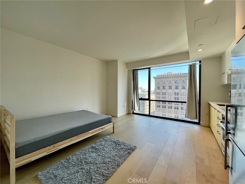 400 South Broadway, Unit 1202 Los Angeles, CA 90013 - Photo 3 of 14