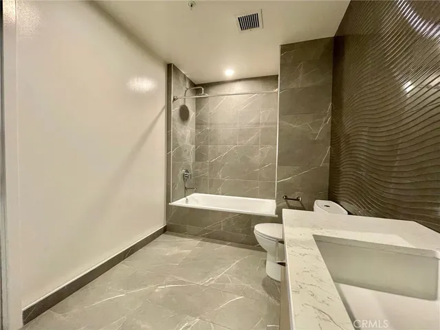 $430,000 | 400 South Broadway, Unit 1202, Los Angeles, CA 90013